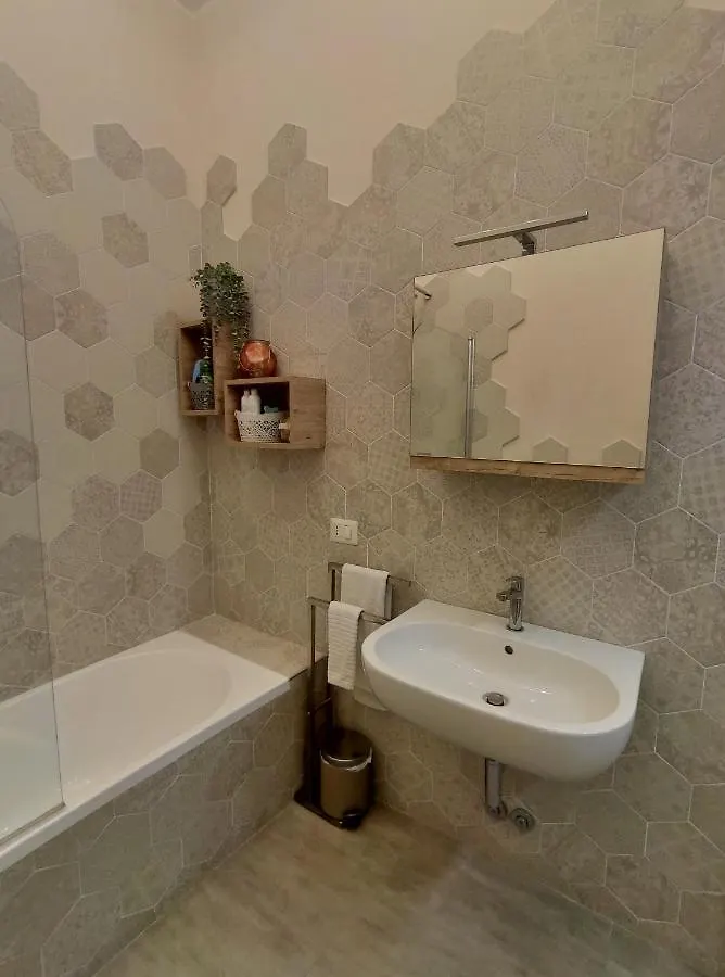 Spacious Apartment In The Heart Of The City Milan