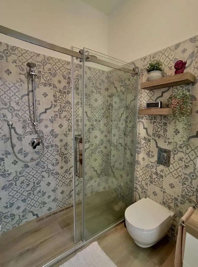 Spacious Apartment In The Heart Of The City Milan Italy