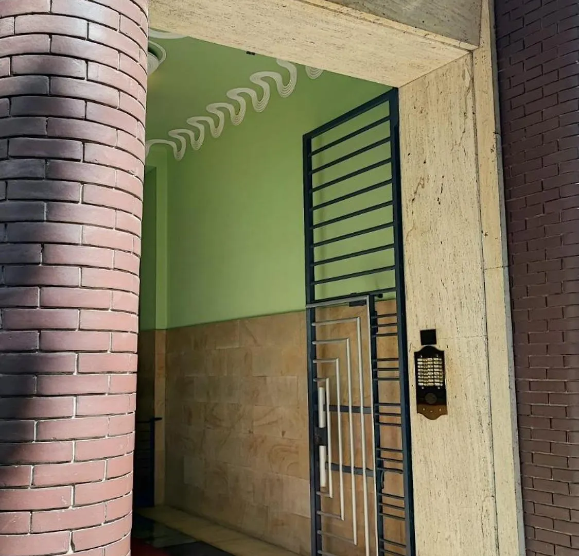 Spacious Apartment In The Heart Of The City Milan Italy